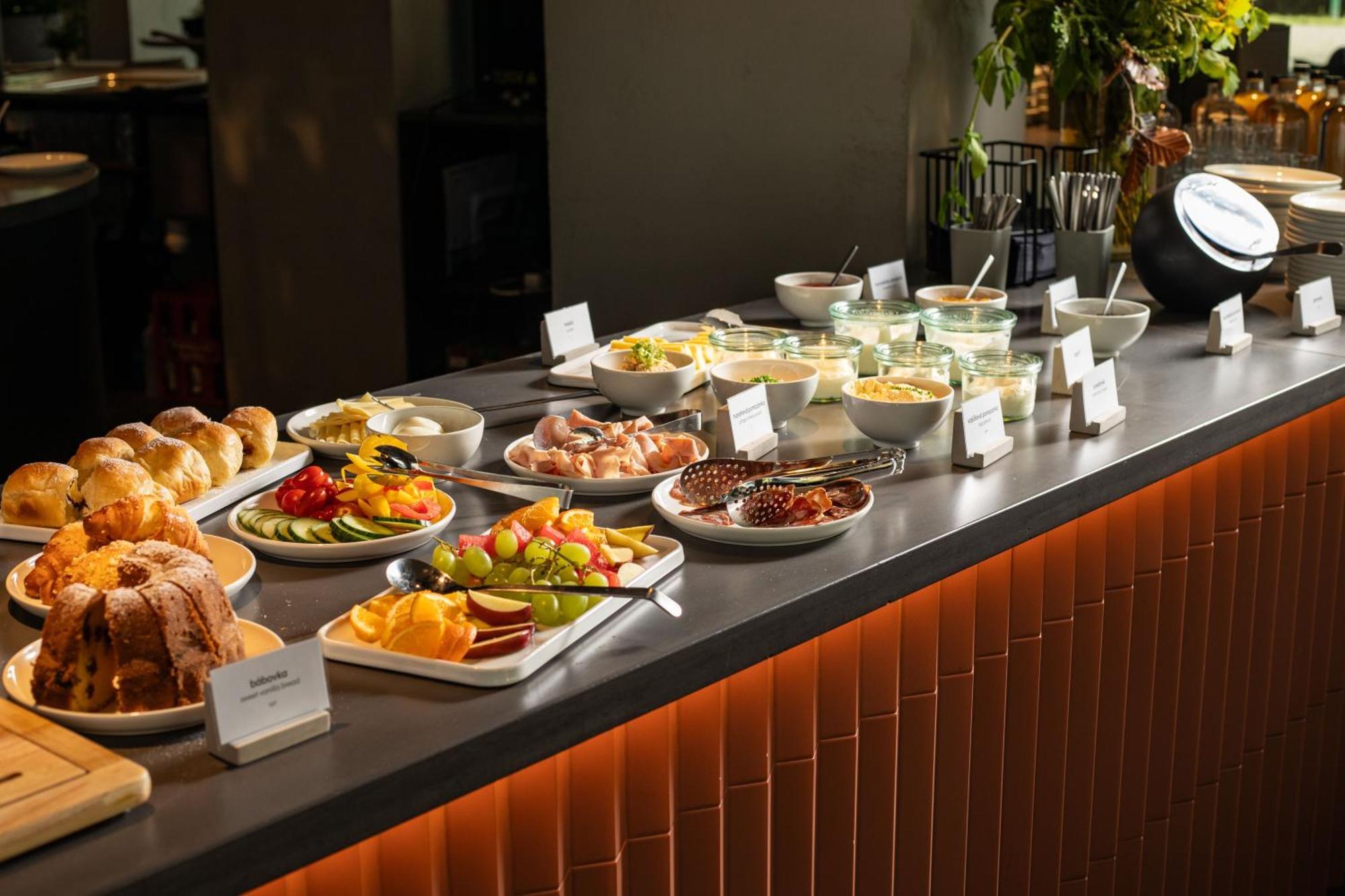Hotel Perk Sumperk Ngoại thất bức ảnh